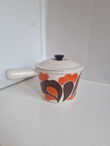 Casserole caquelon à - ou,
