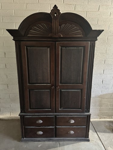 Thomasville armoire - thomasville,