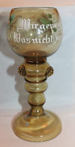 Ancien verre émaillé calice