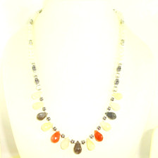 Collier perles à facettes