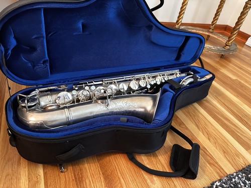 Conn new wonder tenor - new,
