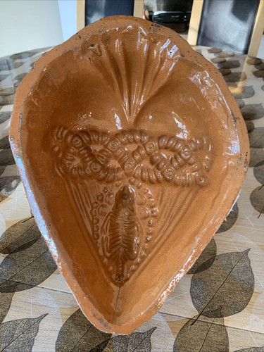 Ancien moule sacré - ancien,