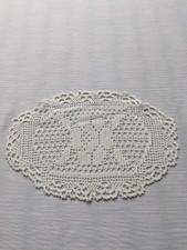 Napperon ovale au crochet –