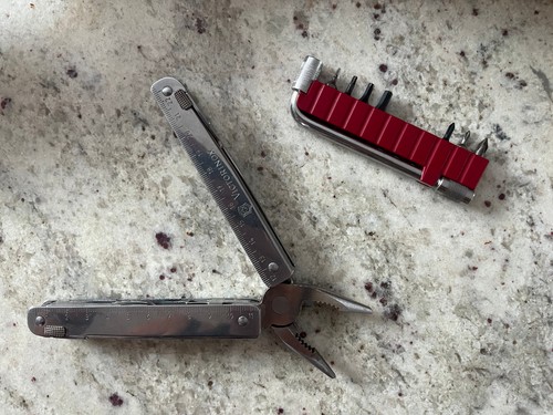 Couteau suisse swiss tool x - :,