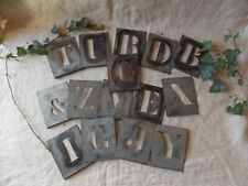 15 ANCIENNES LETTRES EN FER ZINC  POCHOIR SHABBY DECO