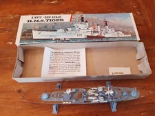 MAQUETTE AIRFIX HMS TIGER, 1/600e, peint, avec sa boite