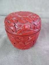 PETITE BOÎTE, Chine, en laque de CINABRE.