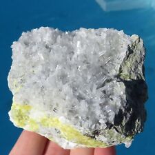 Minéraux Historien Exemplaire de Célestine Avec Soufre Nativo Sicile