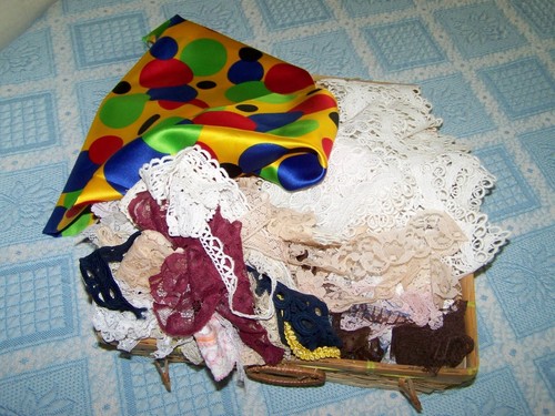 Mercerie ancienne lot dentelle - mercerie,