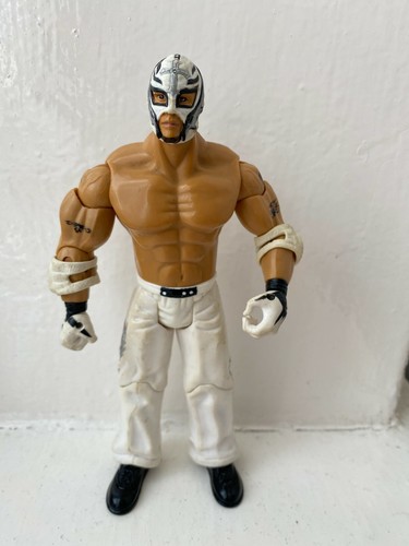 Wwe rey mysterio figurine - mysterio,