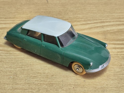 Voiture miniature citroën - voiture, ds