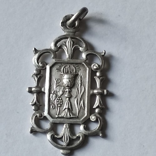 Pendentif médaille - pendentif,