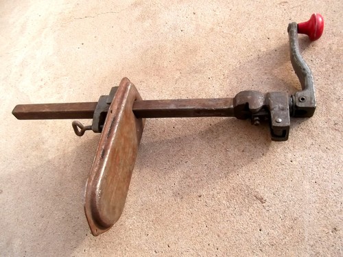 Outil ancien grand - ,
