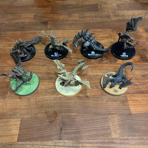 Lot figurines monster - de,