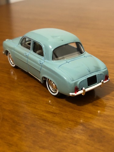 Dauphine 1961 vert - , d'eau