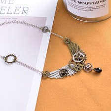 steampunk engrenage heure main