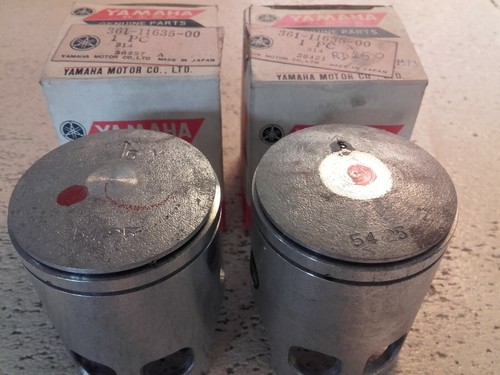 Pistons yamaha 250 rd cote - ,