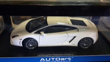 Autoart 1/18 Scale Diecast