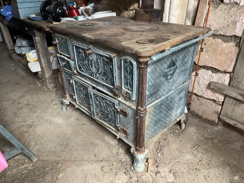 Ancien poêle fonte - ancien,
