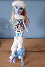 Poupée MONSTER HIGH ABBEY