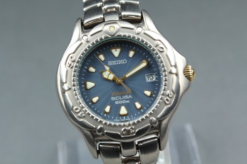 Presque comme neuve montre - [presque,