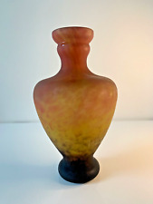 Ancien vase en pate de verre