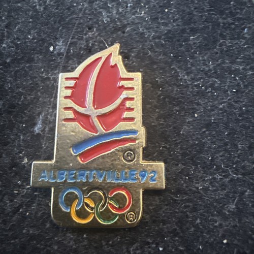 Pins rare ancien - rare, alberville