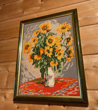 Tableau au point de croix, bouquet de tournesols, canevas vintage encadré.