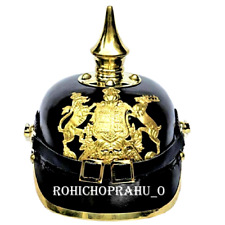 Ancien casque prussien vintage