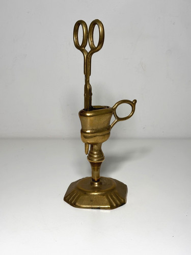 Mouchette ciseaux éteignoir