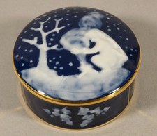 L'hiver, boîte en porcelaine