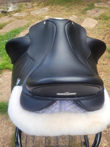 Brand new bates - new, dressage