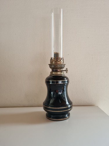 Ancienne lampe petrole en - petrole,
