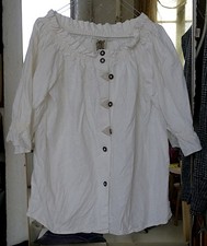 Solo blouse décolleté