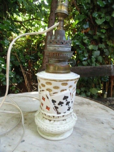 Ancienne lampe pétrole - ancienne,