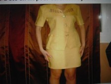 TAILLEUR  EN LIN DE CEREMONIE  CINTRE T38/40  JUPE/VESTE AJOUREE POITRINE MANCHE