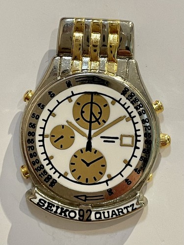 Pin badge montre seiko - pin’s,