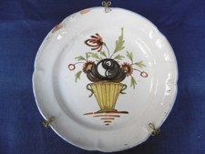 ASSIETTE EN FAIENCE DU SUD OUEST - XIXè  22,5 cm 