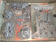 Petit lot de terrain Warhammer 40000 kill team, barricades et débris Orks
