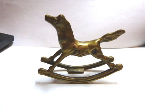 Petit cheval bascule - petit,