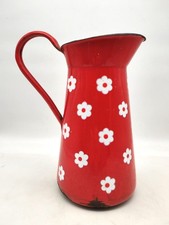 Ancien broc pichet en tôle émaillée rouge à fleurs blanches vintage déco cuisine