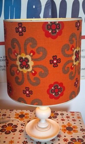 Ancienne lampe poser - lampe, pied