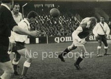 FOOTBALL 1955 match RED STAR contre SAINT-OUEN photo d'époque 12 x 18 cm