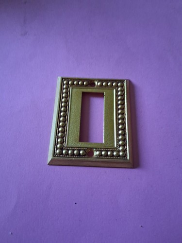 Plaque enjoliveur poste - enjoliveur, 1