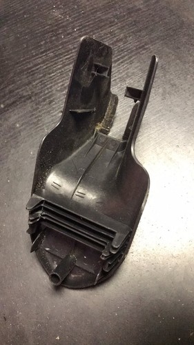 Cache pied arrière honda frv - pied,