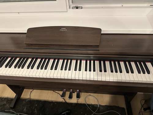 Yamaha arius digital - yamaha, piano
