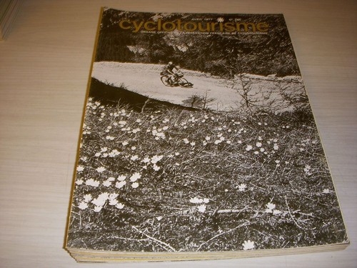 Cyclotourisme 245 1977 - 245, 04.1977