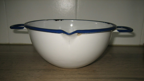 Ancien récipient bol bec - ancien,