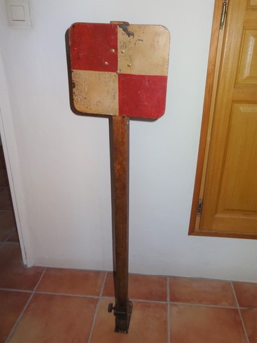 Ancien panneau carré - ,