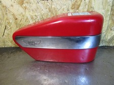 Carter latéral droit -